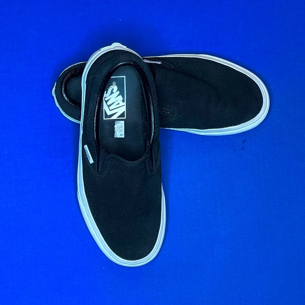 Vans - Classic Slip-On - Black/White - Size 7